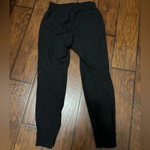 Lululemon ABC jogger shorter length